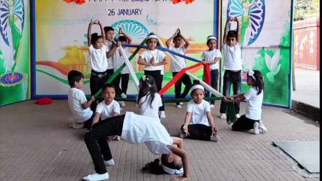 During  Omkar English Medium School’s 75th Republic Day celebration, senior KG s…