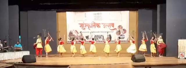 Gymkhana Dombivli held a dance competition on 4th August. Students from Omkar En…